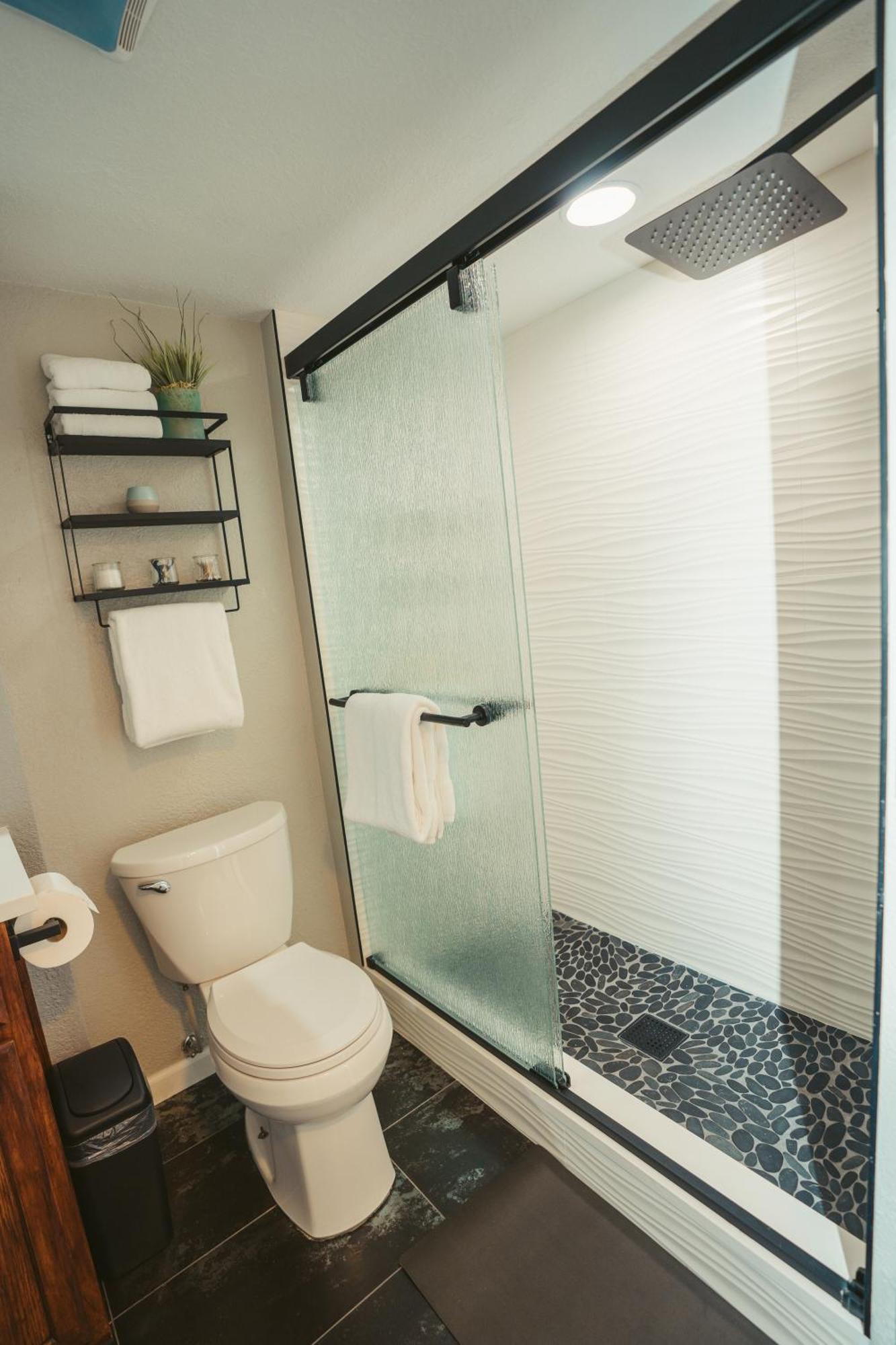 Windsor Retreat Private Basement Suite เดนเวอร์ ภายนอก รูปภาพ