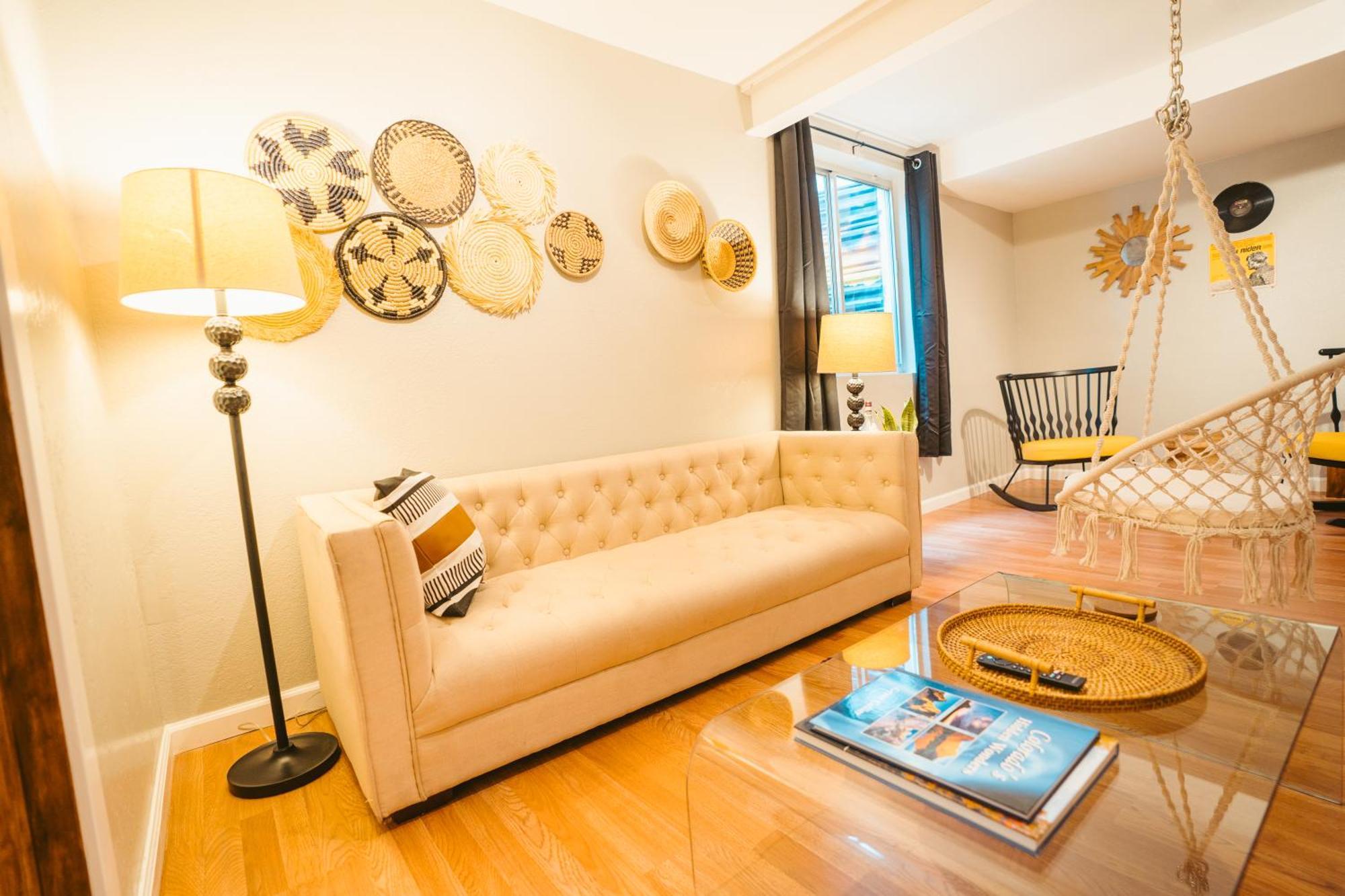 Windsor Retreat Private Basement Suite เดนเวอร์ ภายนอก รูปภาพ