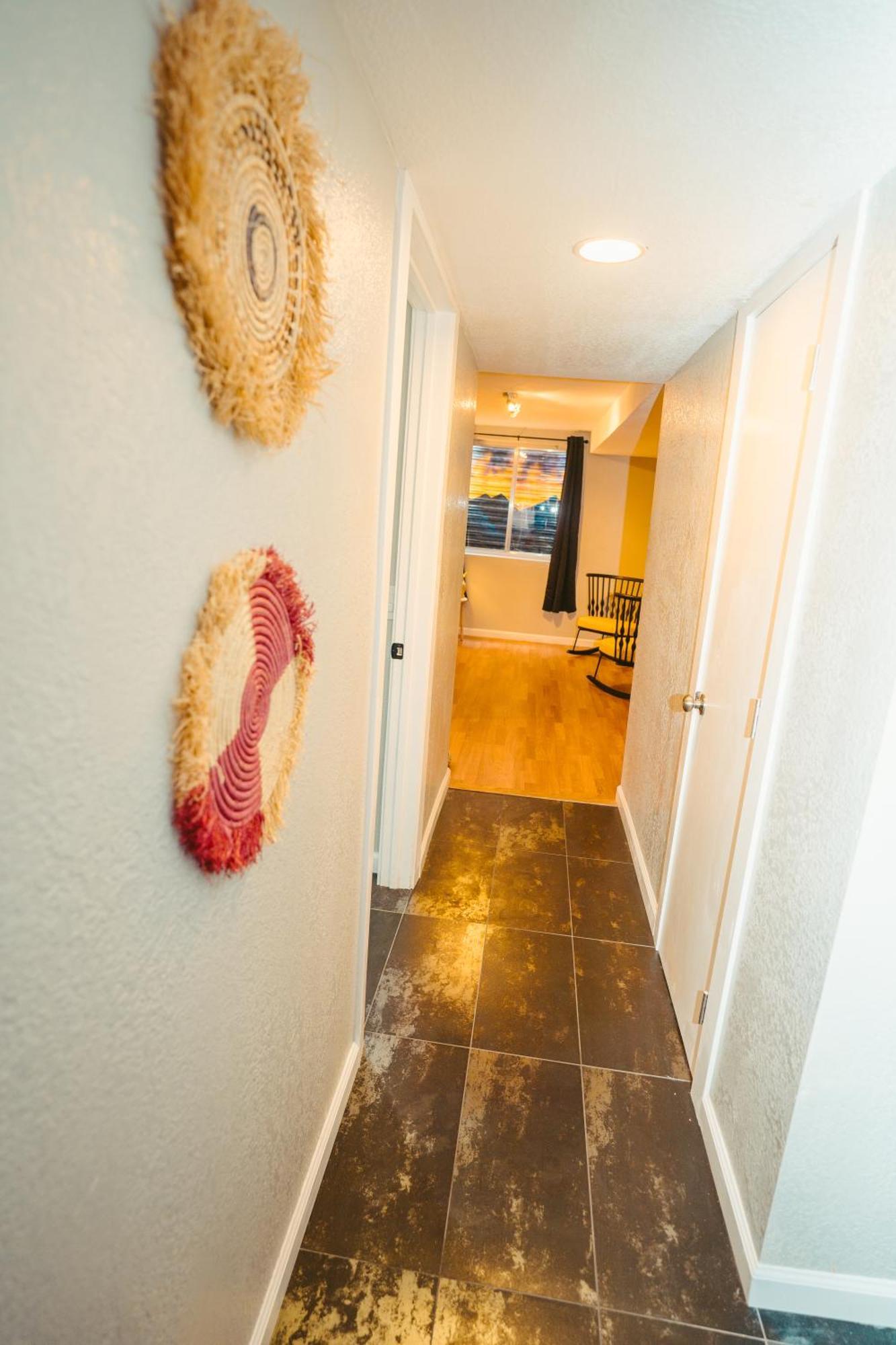 Windsor Retreat Private Basement Suite เดนเวอร์ ภายนอก รูปภาพ