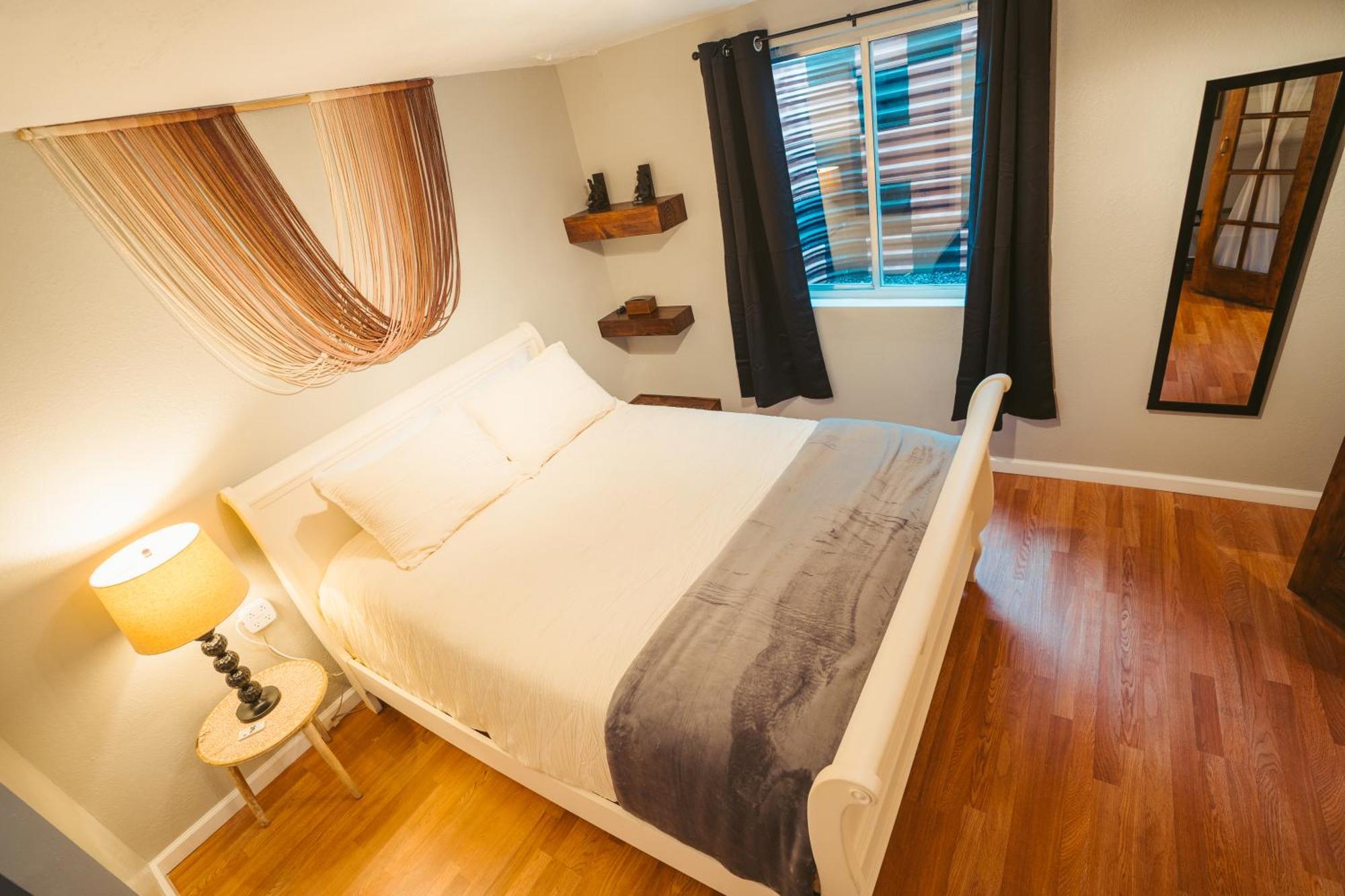Windsor Retreat Private Basement Suite เดนเวอร์ ภายนอก รูปภาพ